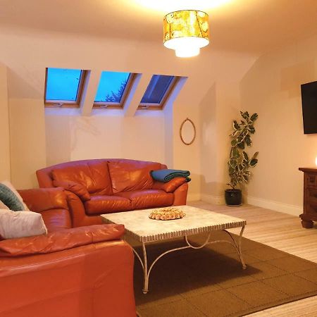 Ethan House Holiday Suites 基拉尼 外观 照片