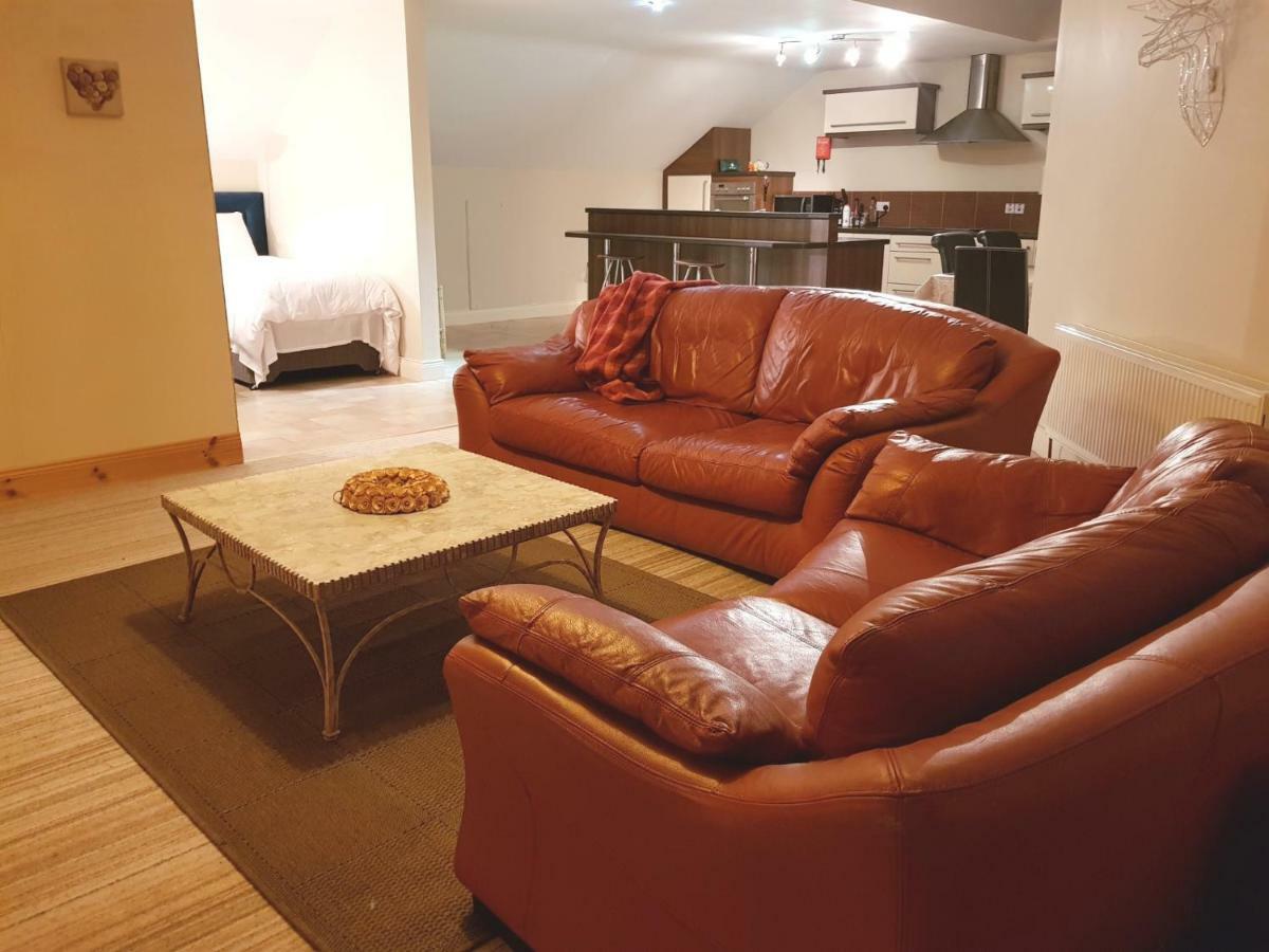 Ethan House Holiday Suites 基拉尼 外观 照片